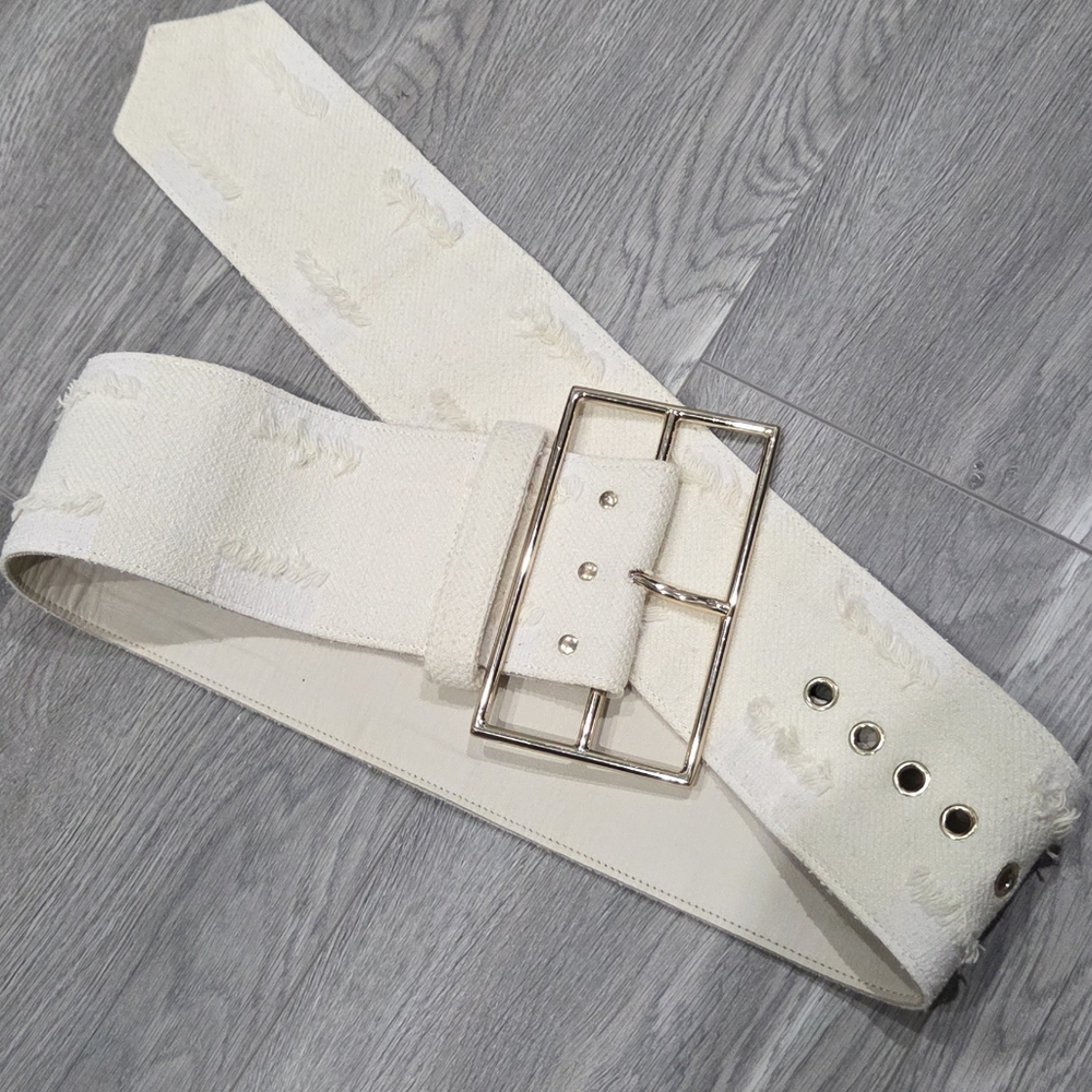 Cult Gaia Cream Wide Textured Belt‎ with Gold Buckle Size M/L - Picture 3 of 6